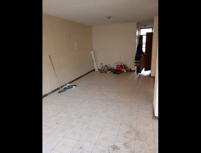 1 BEDROOM APARTMENT FOR SALE IN SUNNYSIDE